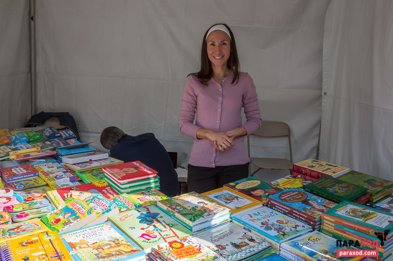 На фестивале можно было купить детские книги на русском языке